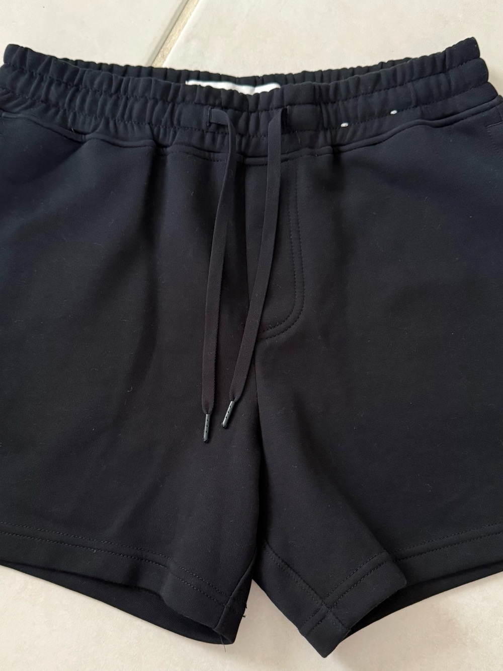 Hollister Men’s Teen Black Drawstring Cooling Shorts Size Small